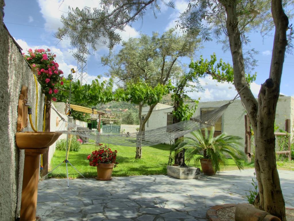 Casa Vacanze Borgo Borghese SantʼAlessio Siculo Zewnętrze zdjęcie