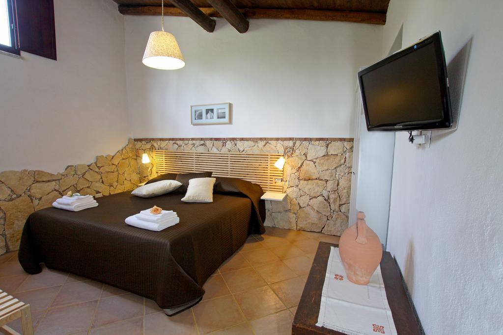 Casa Vacanze Borgo Borghese SantʼAlessio Siculo Pokój zdjęcie